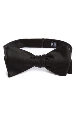 Nordstrom Silk Bow Tie in Black
