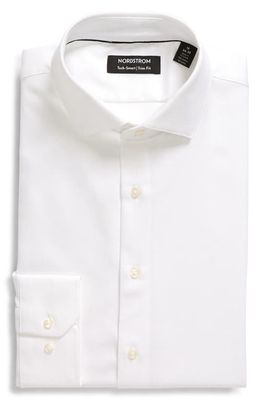 Nordstrom Trim Fit Herringbone Tech-Smart CoolMax® Non-Iron Dress Shirt in White Tonal Herringbone