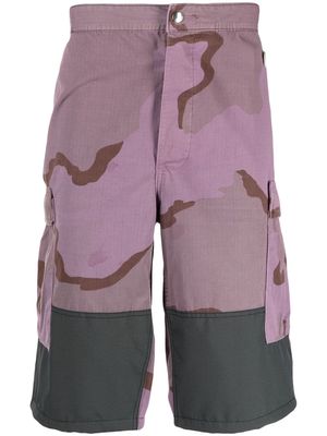 OAMC camouflage-pattern cargo shorts - Purple