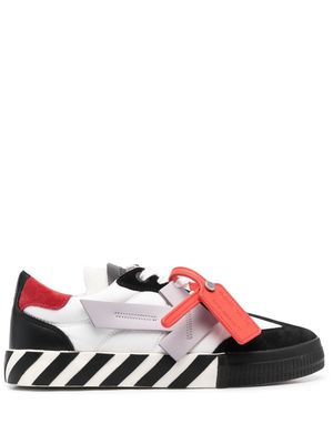Off-White Floating Vulcanized low-top sneakers - Black