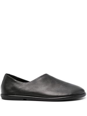 Officine Creative asymmetric leather loafers - Black