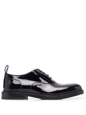 Officine Creative Concrete patent-leather derby shoes - Black