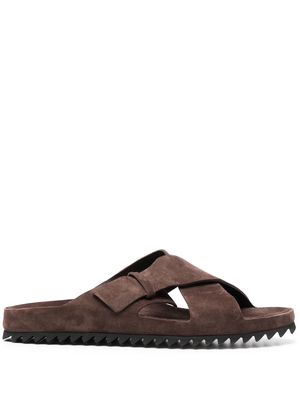 Officine Creative cross-over strap suede sandals - Brown