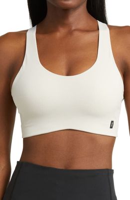 On Active Sports Bra in Pearl/White