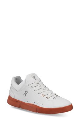 On THE ROGER Advantage Tennis Sneaker in White/Rust
