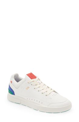 On THE ROGER Centre Court Tennis Sneaker in White/Emerald