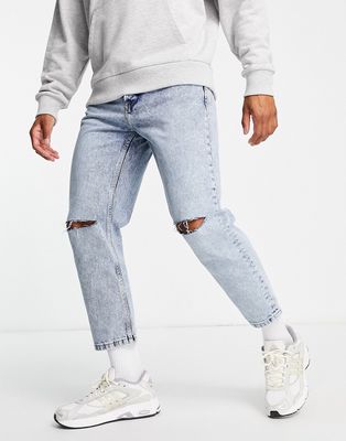 Only & Sons Avi tapered cropped jeans in light blue with knee rips