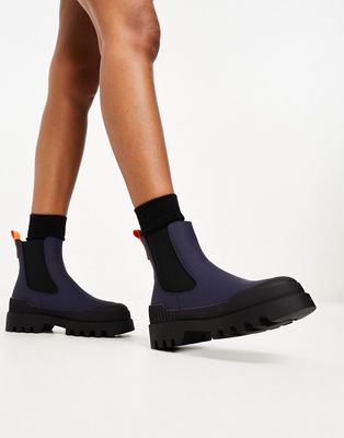 Only Chelsea boots with contrast detail in navy