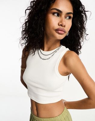 Only cropped tank top in white