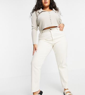 Only Curve Veneda mom jeans in ecru-White