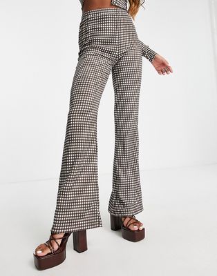 Only flared pants in brown plaid - part of a set