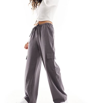Only Petite straight leg cargo pants in charcoal-Gray