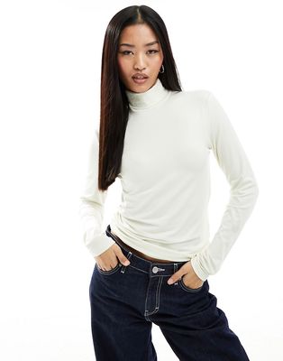 Only roll neck top in off-white