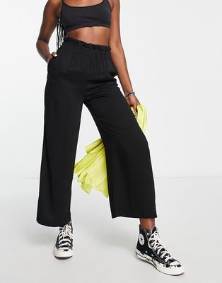 Only ruched waist culottes in black