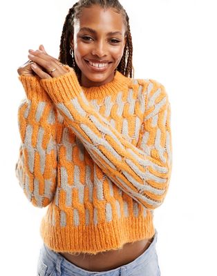 Only wavy round neck sweater in orange and beige-Multi