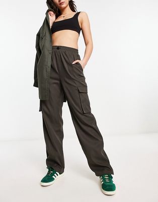 Only wide leg cargo pants in brown-Black