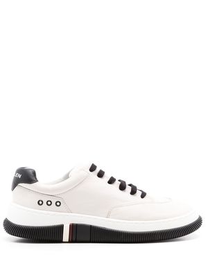 Osklen lace-up leather sneakers - White