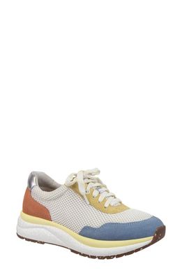 OTBT Flash Wedge Sneaker in Light Denim