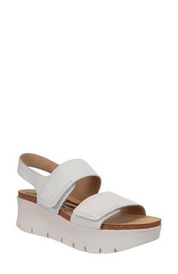 OTBT Montane Platform Sandal in Dove