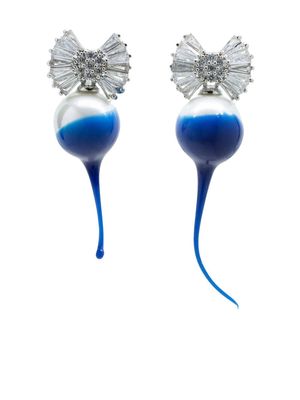 Ottolinger contrasting-dip pearl earrings - Blue