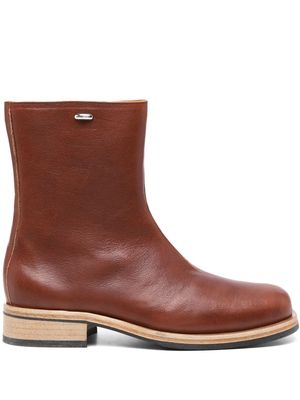 OUR LEGACY logo-plaque leather boots - Brown