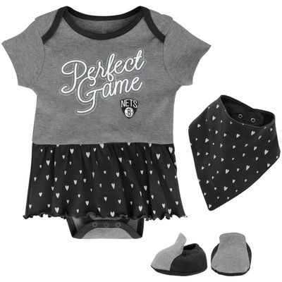 Outerstuff Girls Infant Heathered Gray Brooklyn Nets Practice Makes Perfect Bodysuit Bib & Booties Set in Heather Gray