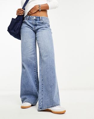 Pacsun l Astrid low rise baggy jeans in medium indigo-Brown