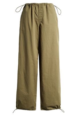PacSun Low Rise Parachute Pants in Black Forest Green