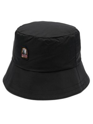 Parajumpers logo-patch detail bucket hat - Black