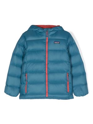 Patagonia Kids logo-patch padded jacket - Blue