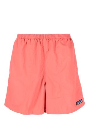 Patagonia logo-patch swim shorts - Pink