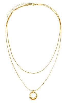 Petit Moments Almas Open Circle Pendant Layered Necklace in Gold 