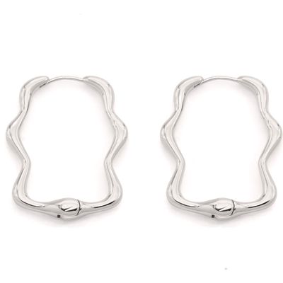 Petit Moments Anish Wavy Hoops in Silver 