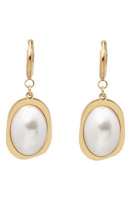 Petit Moments Diana Imitation Pearl Drop Earrings in Gold