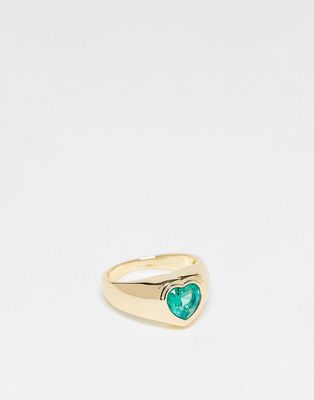 Petit Moments heart stone ring in gold with green stone