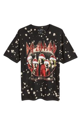 Philcos Bleach Splatter Def Leppard Holiday Graphic T-Shirt in Black Splatter