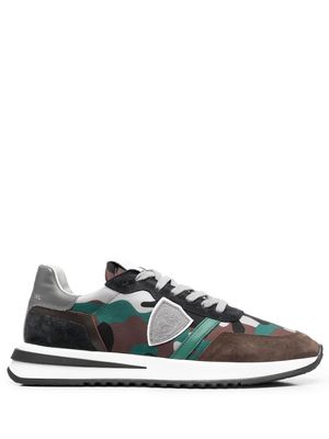 Philippe Model Paris camouflage-print lace-up sneakers - Brown