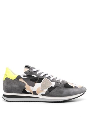 Philippe Model Paris logo-patch camouflage-print sneakers - Grey