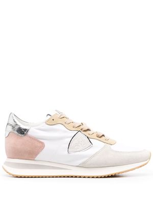 Philippe Model Paris logo patch lace-up sneakers - White