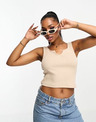 Pieces cropped v neck tank top in camel-Neutral