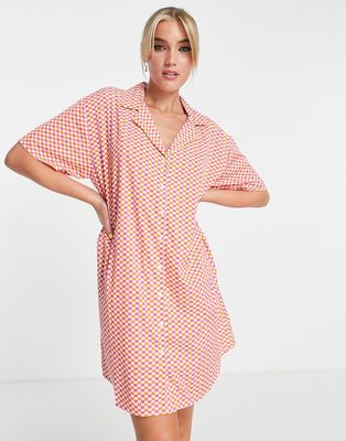 Pieces exclusive beach shirt dress in pink checkerboard-Multi