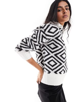 Pieces half zip sweater in black & white print-Multi