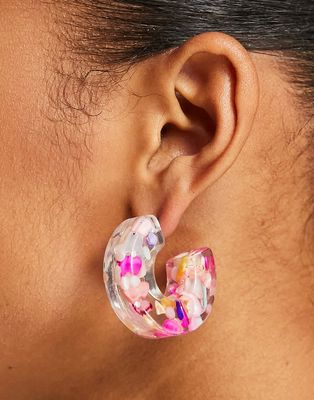 Pieces resin hoop earrings in multi
