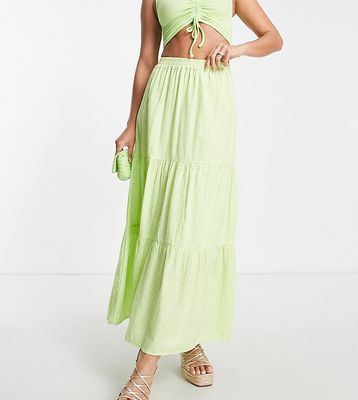 Pieces Tall tiered maxi skirt in lime gingham-Green