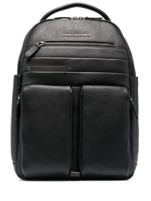 PIQUADRO logo-plaque leather backpack - Black
