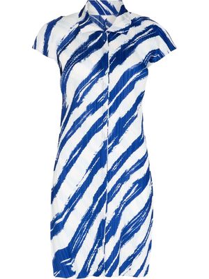 Pleats Please Issey Miyake Sky abstract-print pleated shirtdress - Blue