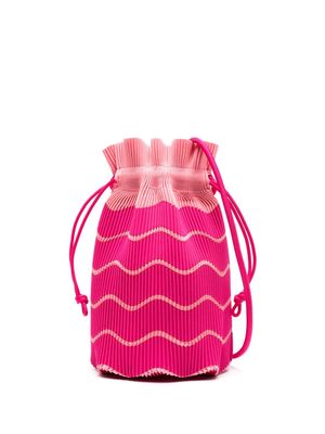 Pleats Please Issey Miyake Tropical Pleats panelled bucket bag - Pink