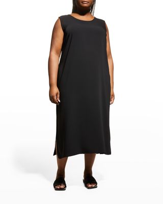 Plus Size Sleeveless Crepe Midi Dress