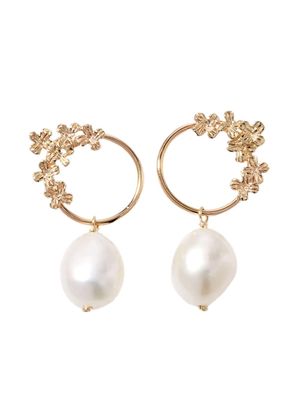 Poppy Finch 14kt yellow gold Blossom Circle baroque pearl earrings