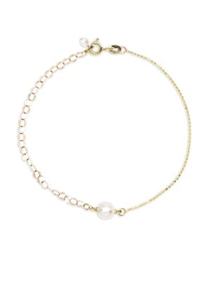Poppy Finch 14kt yellow gold contrast chain pearl bracelet
